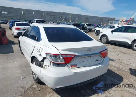 2017 Toyota Camry Se z USA, uszkodzony, nr VIN 4T1BF1FK5HU641506